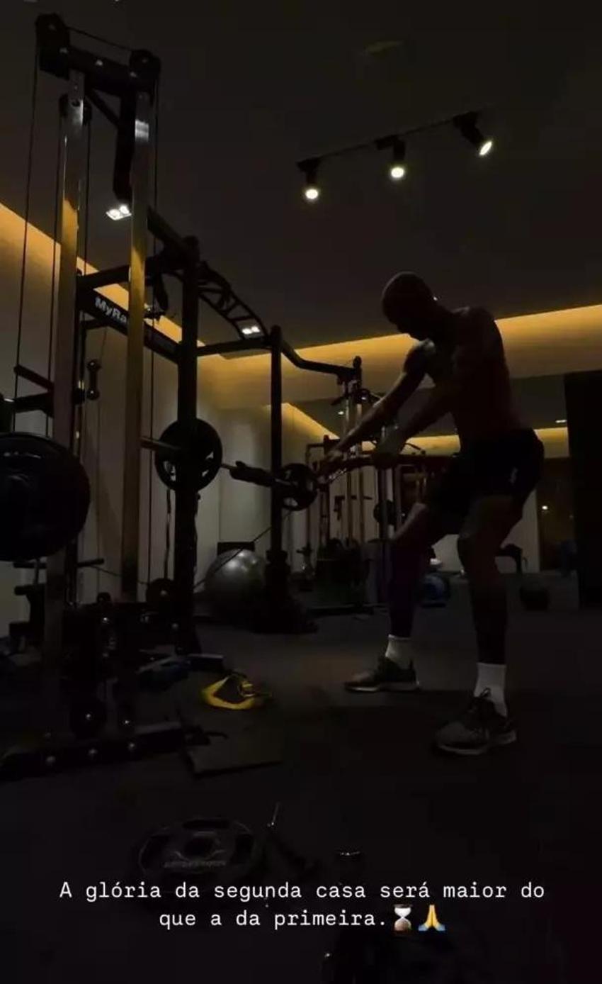 Ve Talisca sonunda paylaştı! Kum saatini koyup 'İkinci evim' dedi