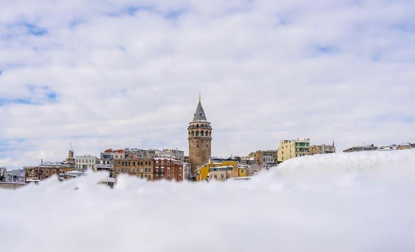 Lapa lapa kar yağışları İstanbul'a geliyor! Meteoroloji tarih vererek illeri uyardı
