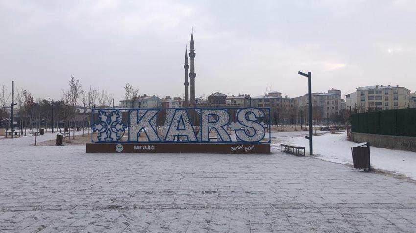 Lapa lapa kar yağışları İstanbul'a geliyor! Meteoroloji tarih vererek illeri uyardı