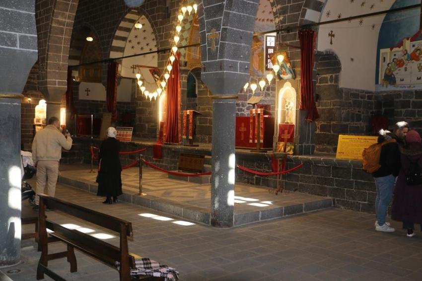 Diyarbakır kiliselerine turist akını! 60 bin kişilik grup geliyor