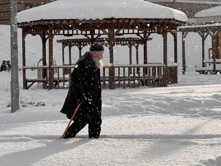 Sıcaklıklar 12 derece birden düşecek lapa lapa kar yağışı gelecek! Meteoroloji illeri uyardı: Dondurucu soğuklar 1 hafta sürecek