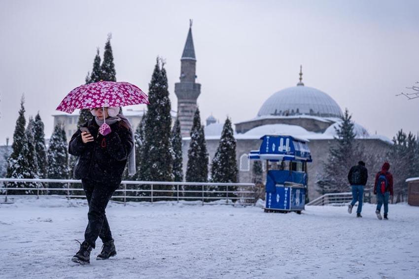Sıcaklıklar 12 derece birden düşecek lapa lapa kar yağışı gelecek! Meteoroloji illeri uyardı: Dondurucu soğuklar 1 hafta sürecek