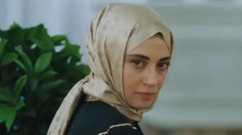 Kızılcık Şerbeti için spoiler verdi! Ceren Karakoç aşk yaşayacak