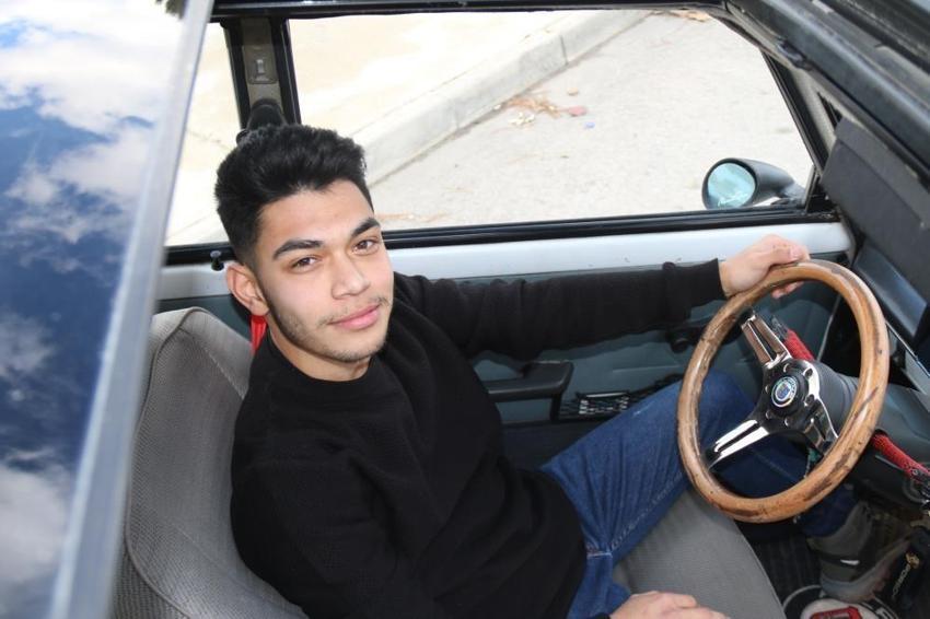 91 model araca cam tavan taktı! Bu görüntü sıfır araçlarda yok