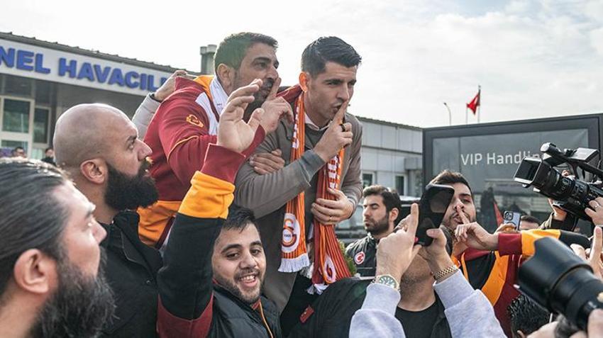 Alvaro Morata, İstanbul'a indi! Havalimanında taraftarı coşturdu