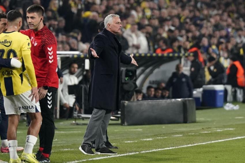 'Fenerbahçe'nin işi zor' deyip yerden yere vurdu: Mourinho çuvalladı, Talisca hazır değil, Oğuz Aydın yetersiz