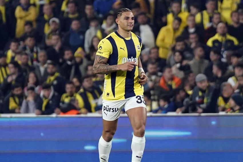 Fenerbahçe - Rizespor maçında kırmızı kart ve penaltı kararı olay yarattı: Kabul edilemez, onur kırıcı ve aşağılayıcı