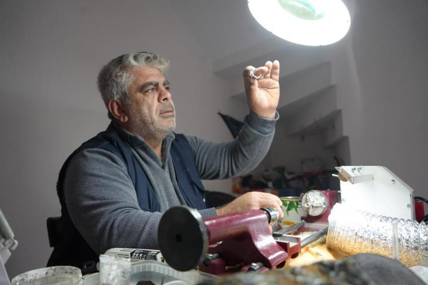 Bayburt kehribarı dünyaya açılıyor: Şehirde bu işi yapan başka kimse yok