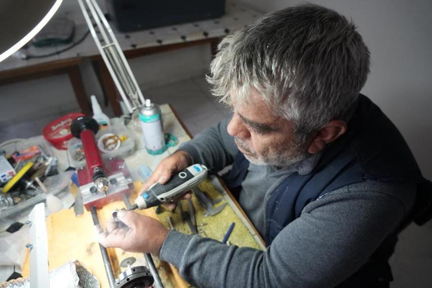 Bayburt kehribarı dünyaya açılıyor: Şehirde bu işi yapan başka kimse yok