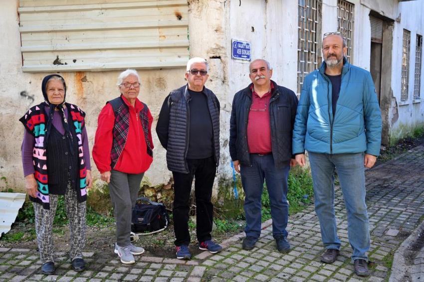 Antalya'da 150 yıllık tarihi konak küle döndü! Balbey'de tehlike artıyor: Mahalleli önlem alınmasını istedi