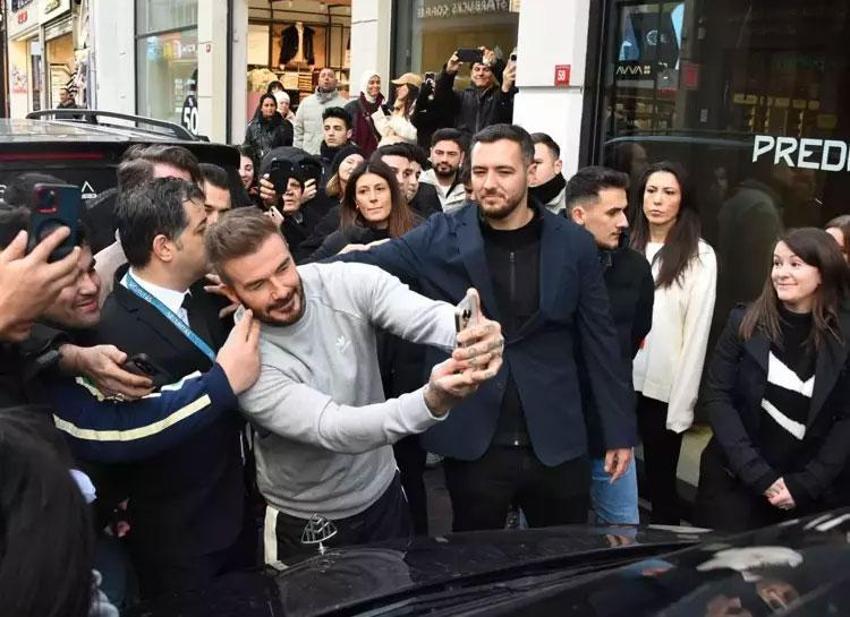 Dünyaca ünlü eski futbolcu David Beckham ve oğlu Romeo İstanbul’da