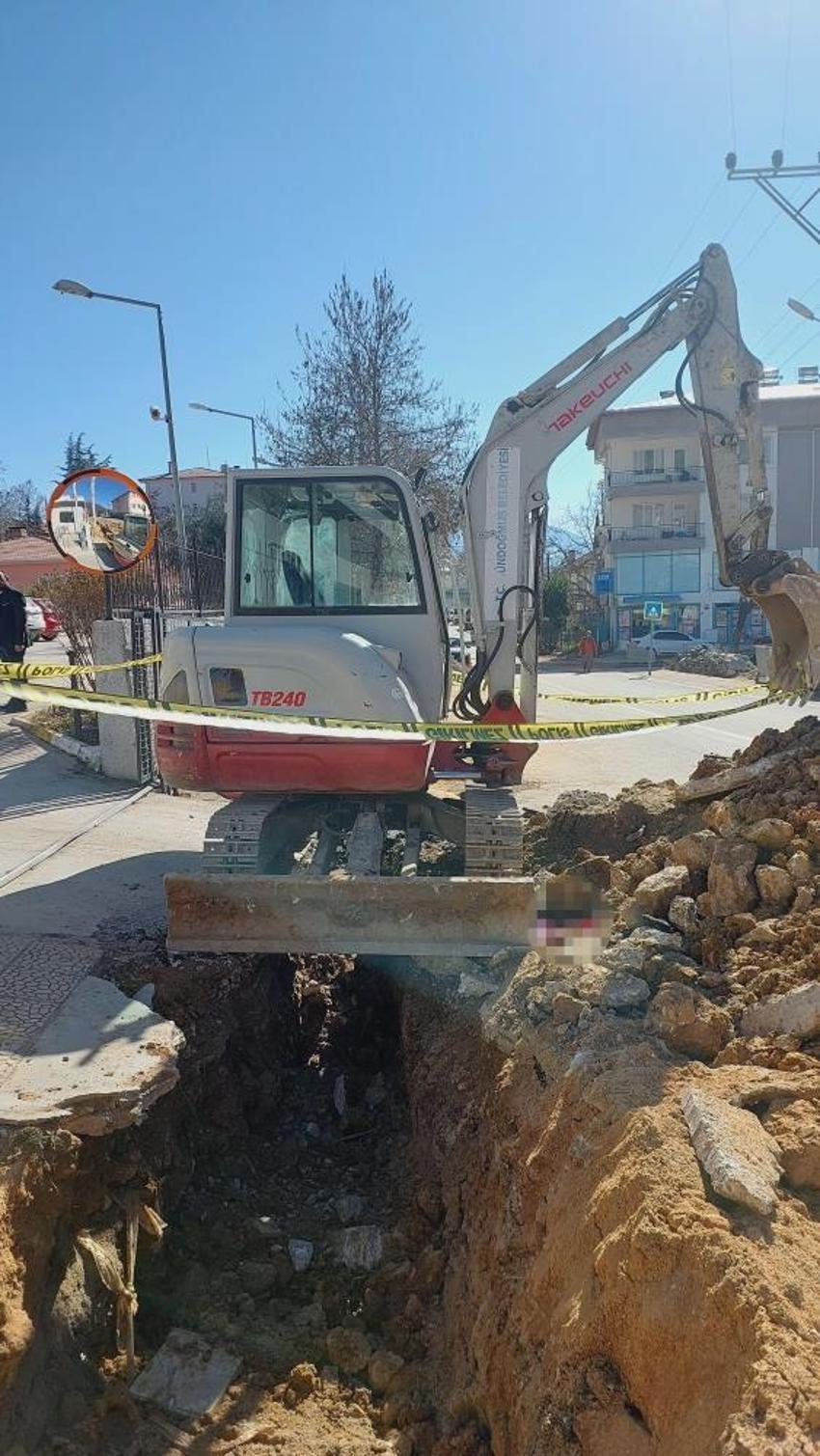 Antalya'da korkunç kaza! Kepçe kovası işçiyi ezdi