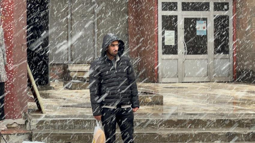 İstanbul'da kar yağışı başlıyor, 3 gün sürecek! Uyarılar peş peşe geldi