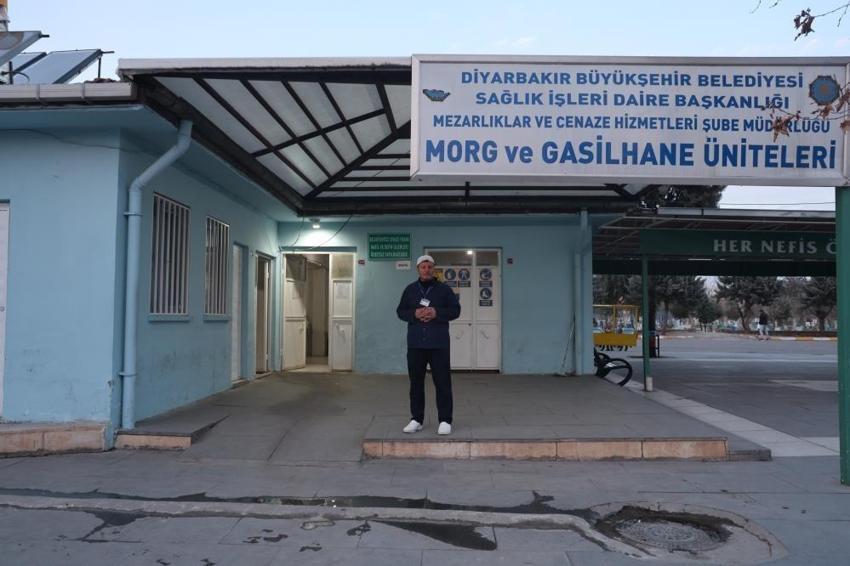 Depremde günde 40 cenaze yıkadı! Gassal Abdülkadir konuştu: Manevi bir kokuya şahit oldum