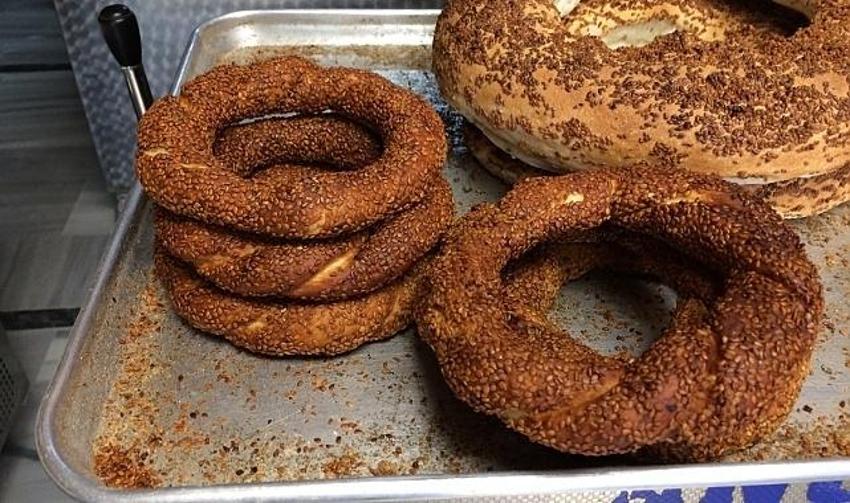 İstanbul'da simit 20 liraya çıktı! Fahiş fiyat oyununa engel geldi