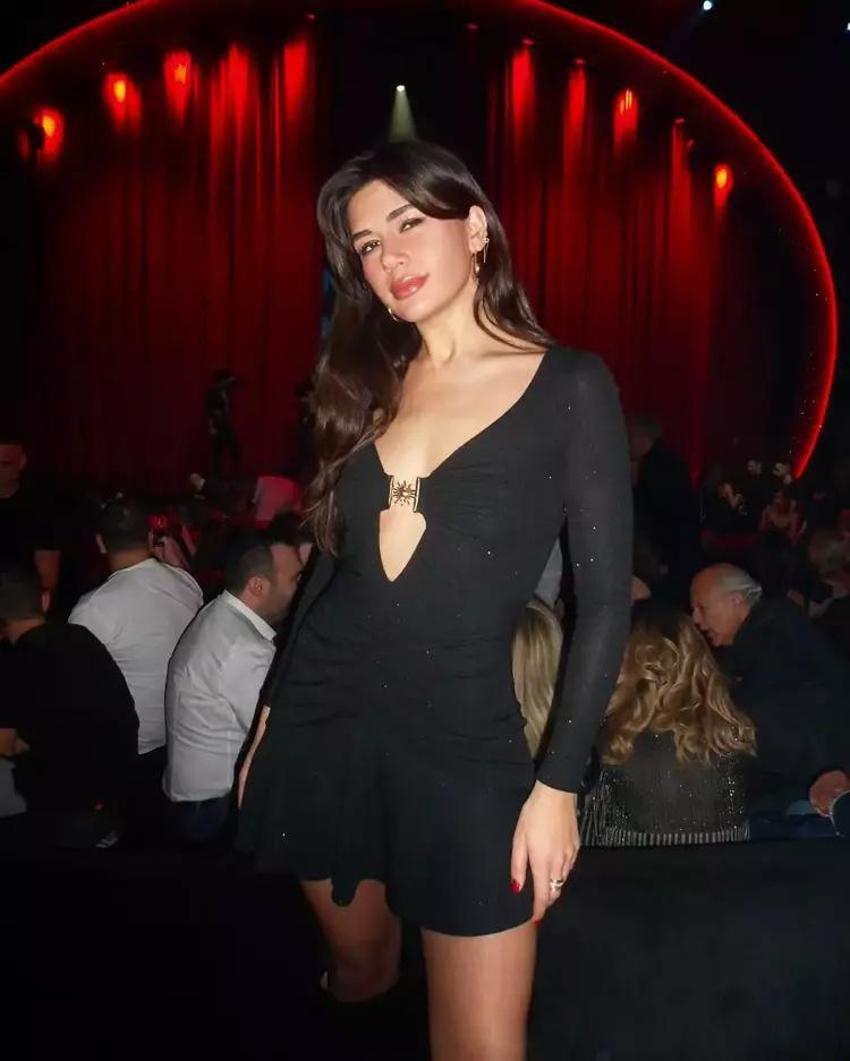 Demet Akalın'dan Sibil Çetinkaya'ya olay yaratacak sözler! 'Yüzü puf böreği gibi şiş'