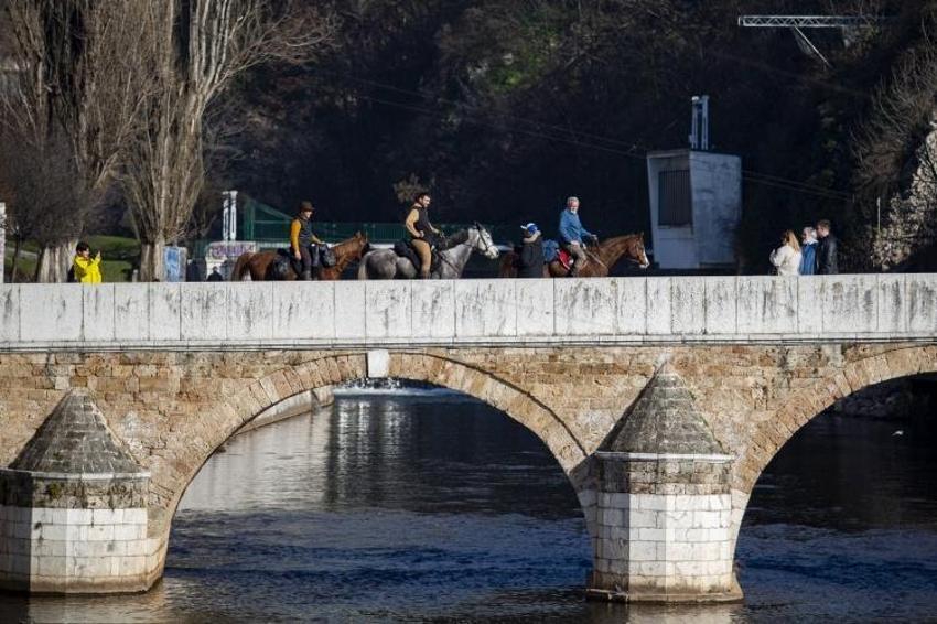 3 aydır at sırtındalar! 8 bin kilometre yol gidecekler: Tek amaçları var
