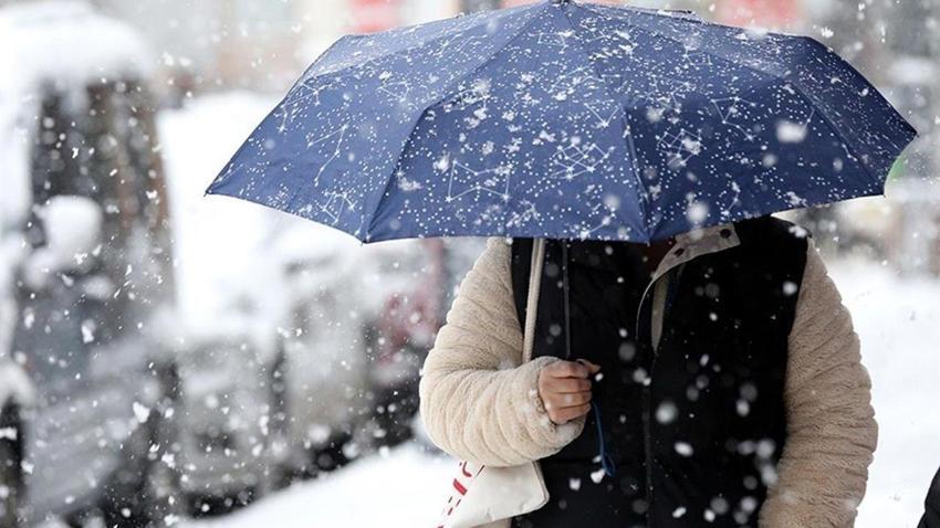 Kar havada kaldı! Meteoroloji yeni uyarıyı yaptı: Donduracak, lapa lapa yağacak
