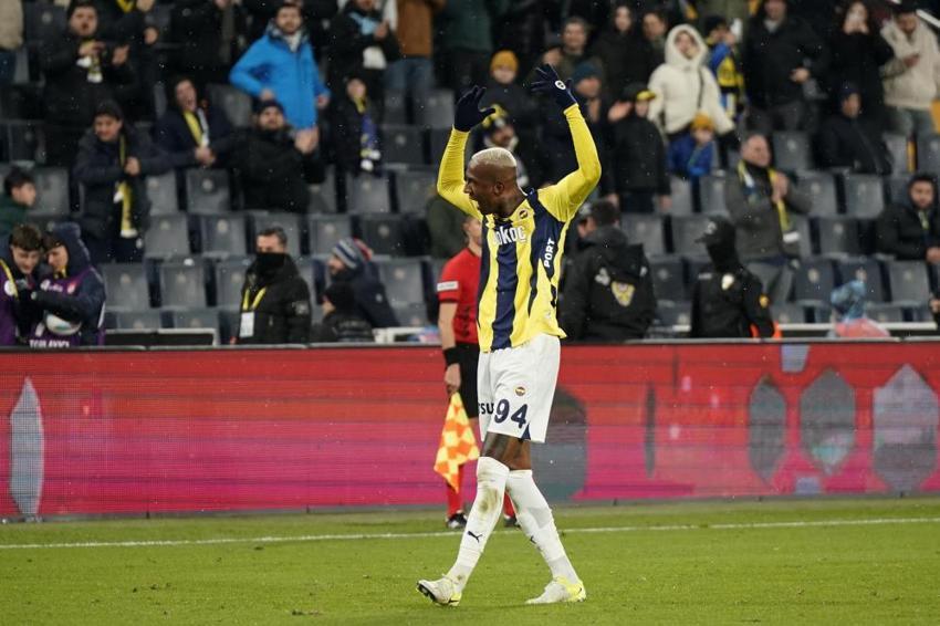 Mourinho'nun eli kolu bağlandı! Galatasaray derbisi öncesi alarm, Djiku, Diego Carlos ve En Nesyri yaktı