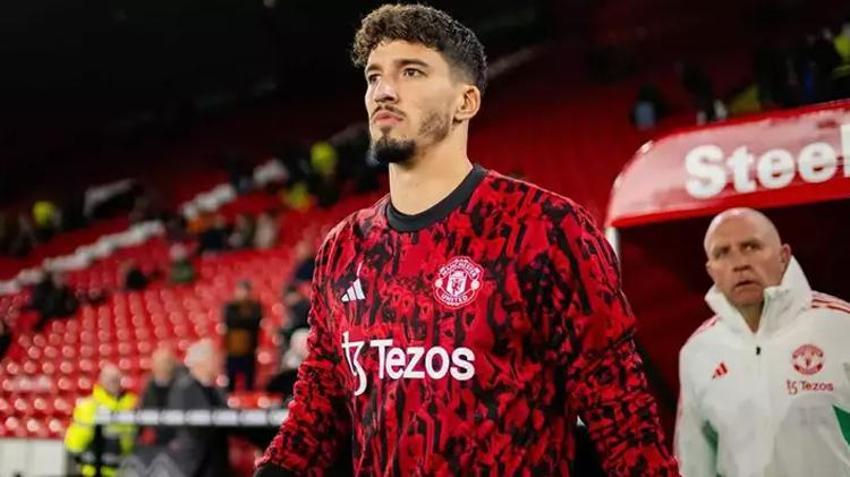 Manchester United'da Altay Bayındır'dan kötü haber!