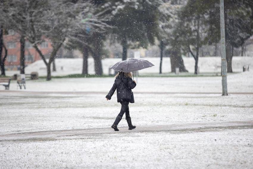 Lapa lapa kar yağışı ve sağanak uyarısı geldi! Meteoroloji İstanbul ve birçok il için tarih verdi