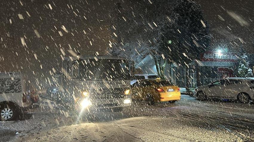 Lapa lapa kar yağışı ve sağanak uyarısı geldi! Meteoroloji İstanbul ve birçok il için tarih verdi