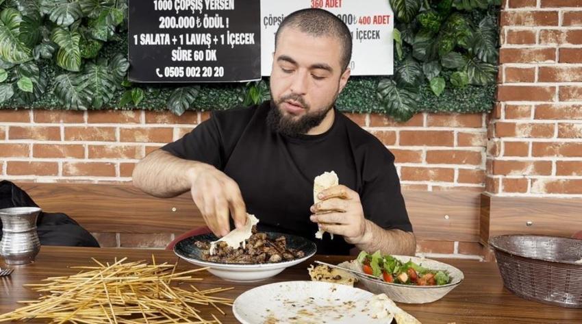 İstanbul'dan Denizli'ye çöp şiş yemeye geldi! Hem karnını doyurdu hem de 300 bin lira kazandı