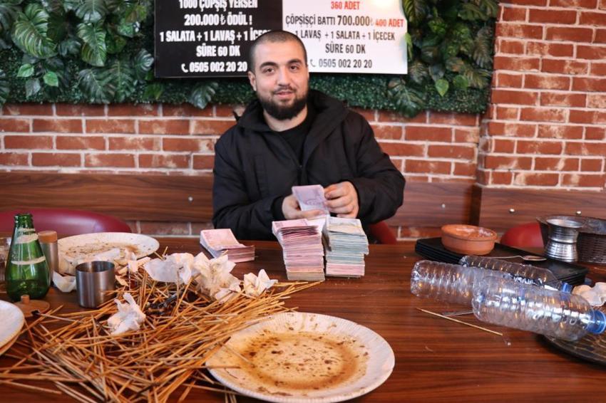 İstanbul'dan Denizli'ye çöp şiş yemeye geldi! Hem karnını doyurdu hem de 300 bin lira kazandı