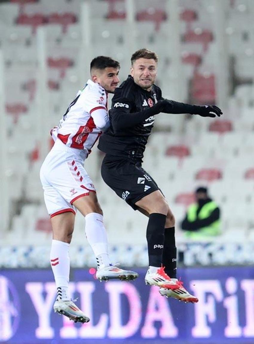 Sivasspor Beşiktaş maçı! Kartal deplasmanda 3 puanın 2 golle aldı