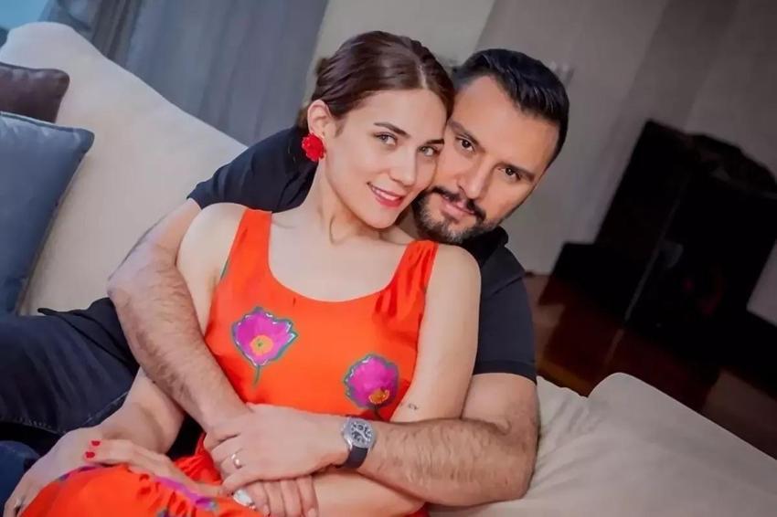 Alişan ve eşi Buse Varol Sevgililer Günü'nde Umre'ye gidiyor!