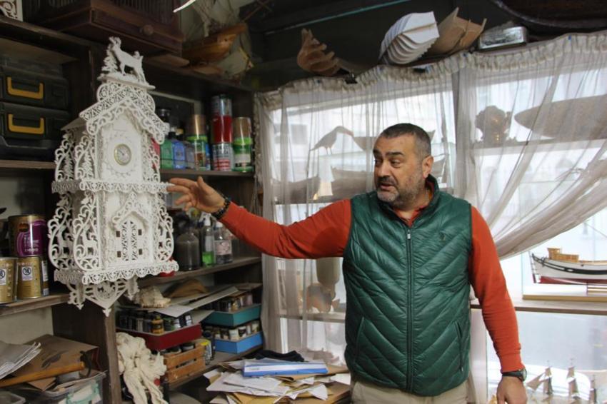 Hobi olarak başladı, dünya markası oldu: 40 metrekarelik dükkanda yaptığı gemi maketlerini Amerika'ya gönderiyor