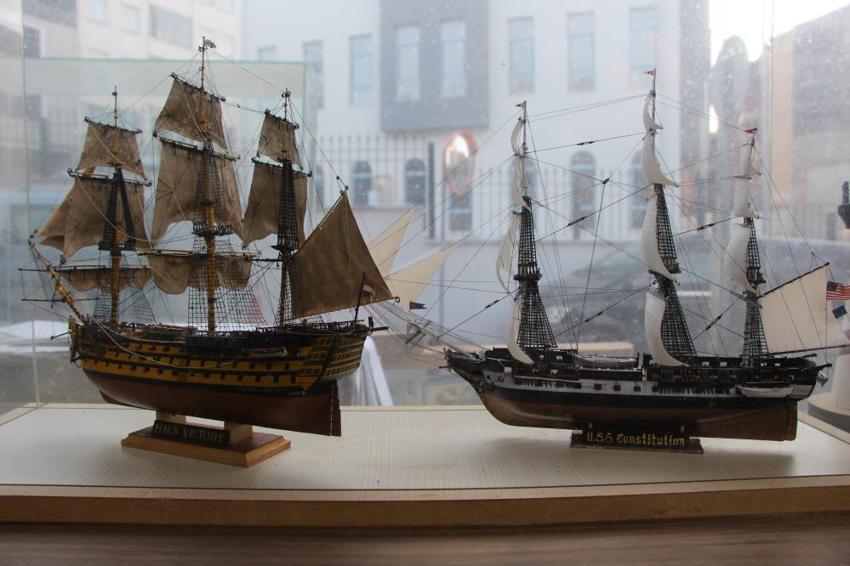 Hobi olarak başladı, dünya markası oldu: 40 metrekarelik dükkanda yaptığı gemi maketlerini Amerika'ya gönderiyor