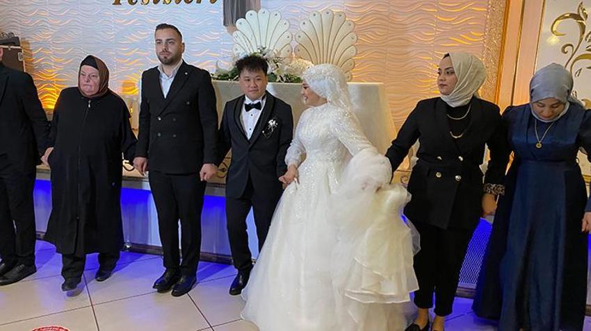 Sevgi engel tanımıyor! Aşkı için müslüman oldu, 5 bin kilometre yol kat etti Rize'ye Çin'den damat geldi