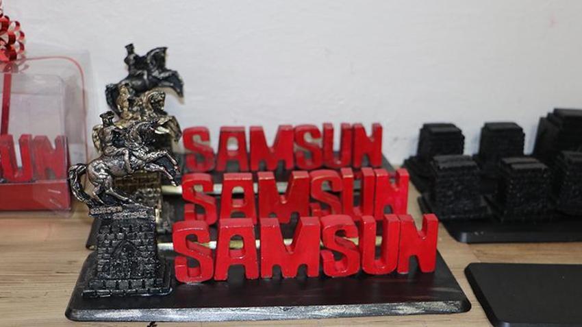 Hem öğreniyorlar hem kazanıyorlar! Down Sendromlu çocuklar el ürünleri üreterek harçlıklarını çıkarıyor