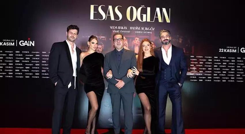 Hadise'nin dizisi Esas Oğlan dibi gördü! 10 üzerinden 2 aldı