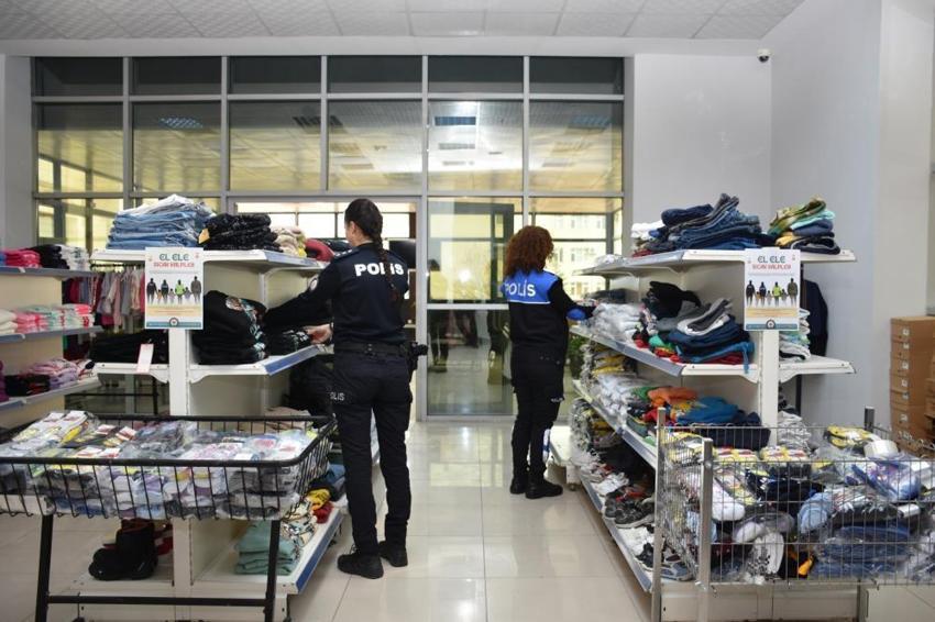 Siirt İl Emniyet Müdürlüğü'nden çocuklara ücretsiz kıyafet dükkanı