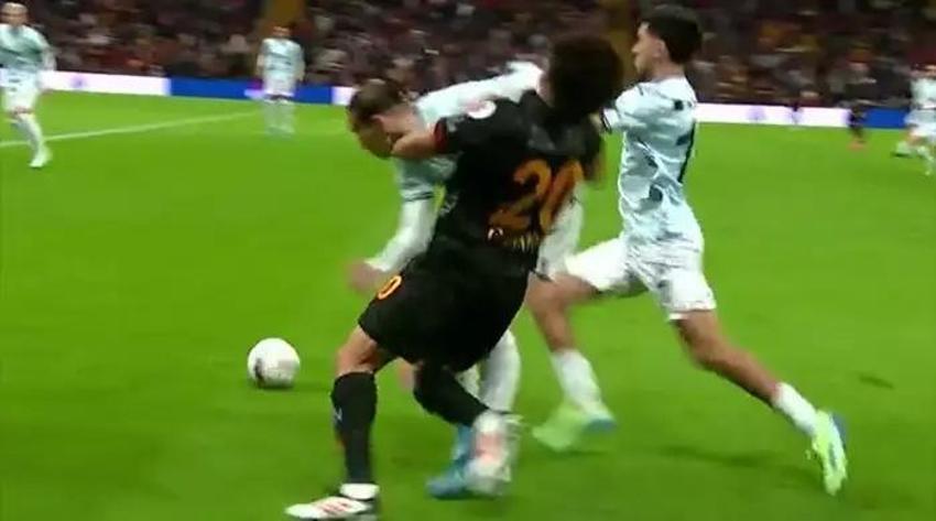 Mertens düştü, Türk futbolu karıştı! 'VAR da futbolu bilmiyor'
