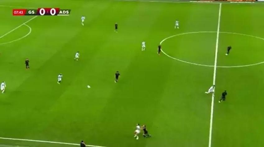 Mertens düştü, Türk futbolu karıştı! 'VAR da futbolu bilmiyor'
