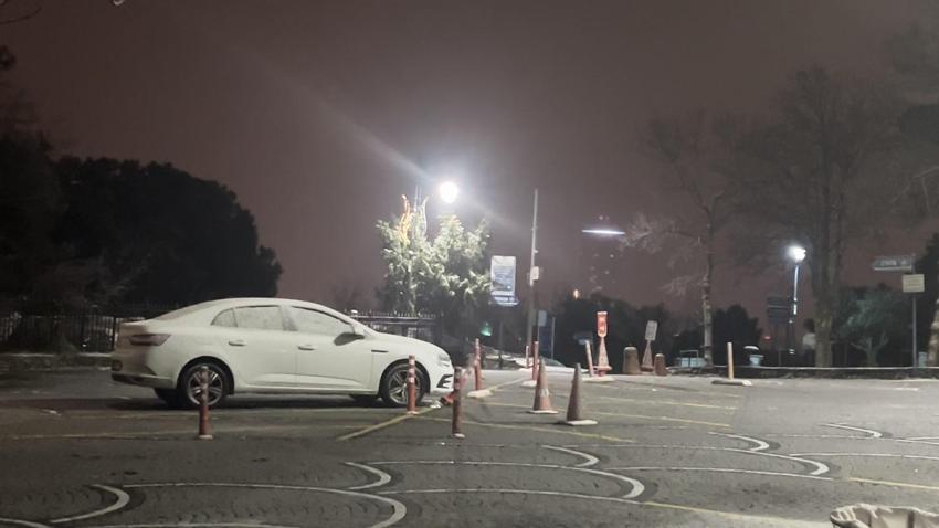 İstanbul'a lapa lapa kar yağacak! Valilik ilçeleri tek tek açıkladı, AKOM devrede