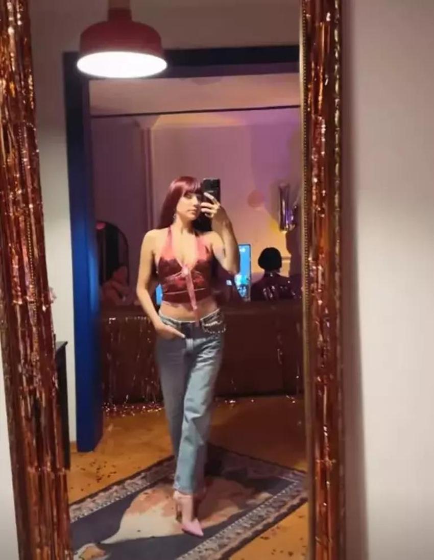 Zeynep Bastık partiye perukla katıldı! Gören inanamadı
