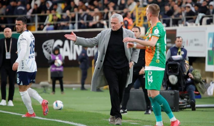 Fenerbahçe'yi krize sokan haber! Önce Çağlar Söyüncü şimdi de İsmail Yüksek!