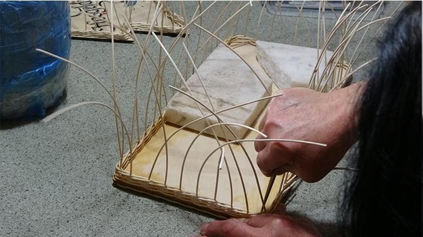 Trabzon'da şehirde yaşayan kadınlar sepet örmeyi öğreniyor! Kursa yoğun ilgi var