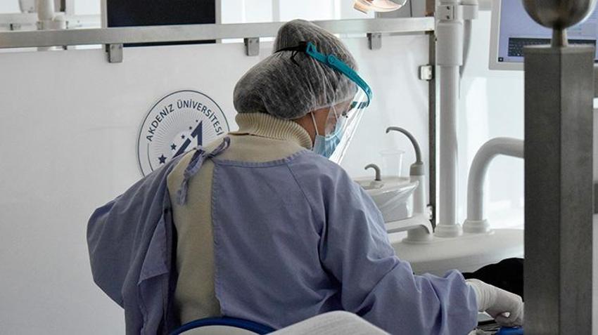 Diş tedavisinde devrim olabilir! Diş nakli, implant tedavisine alternatif olacak! 1 dakikadan daha kısa sürede yapılıyor