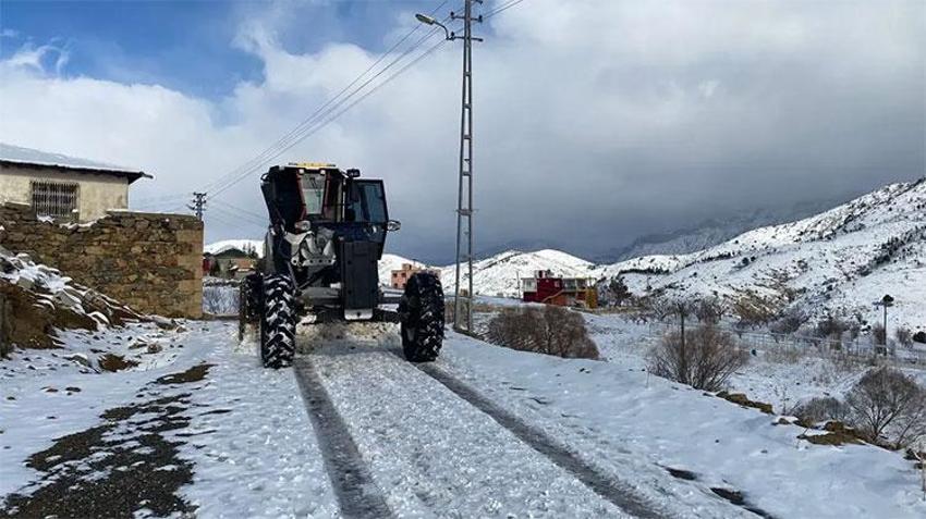 Meteoroloji ve AKOM'dan İstanbul uyarısı: Bu sefer daha güçlü geliyor! Saat verildi: Kar fırtınası başlayacak