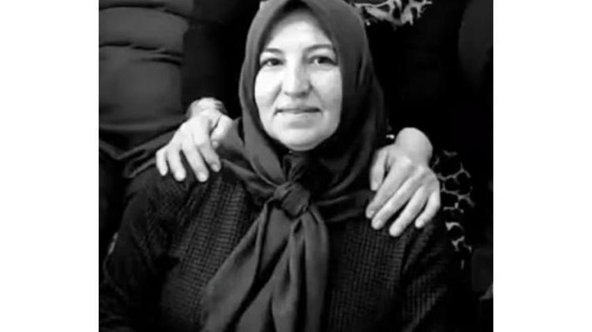Canlı yayında yıkılan binadan sağ sağ kurtuldu; Kolumun üzerinde eşimin cansız bedeni vardı!