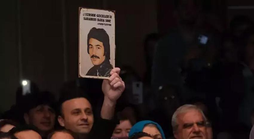 Adana'da 'Hatırası Yeter' konseri: Ferdi Tayfur'un unutulmaz şarkıları yeniden söylendi
