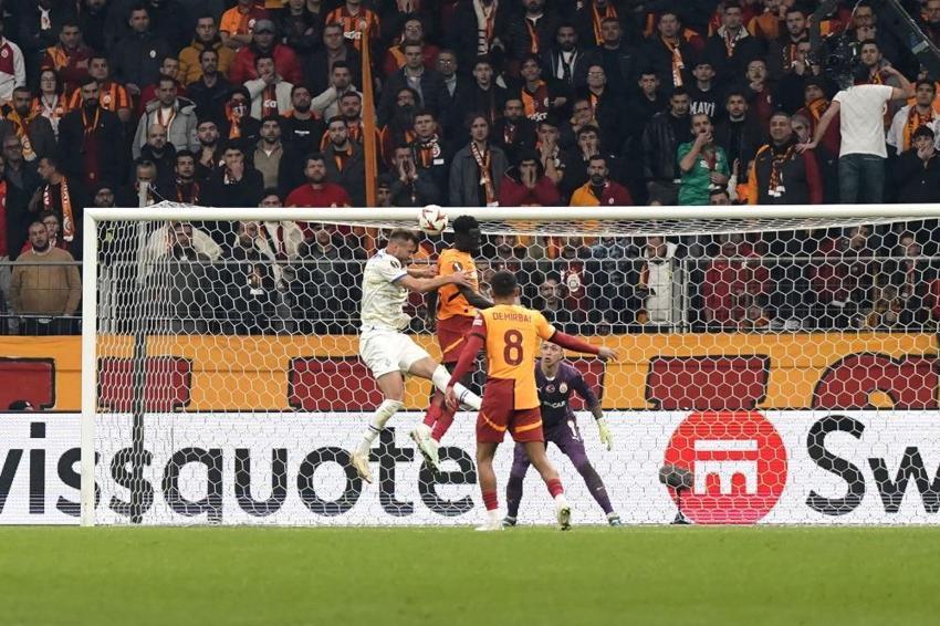 AZ Alkmaar maçı öncesi Galatasaray'da alarm! Okan Buruk'tan Morata ve Jelert kararı