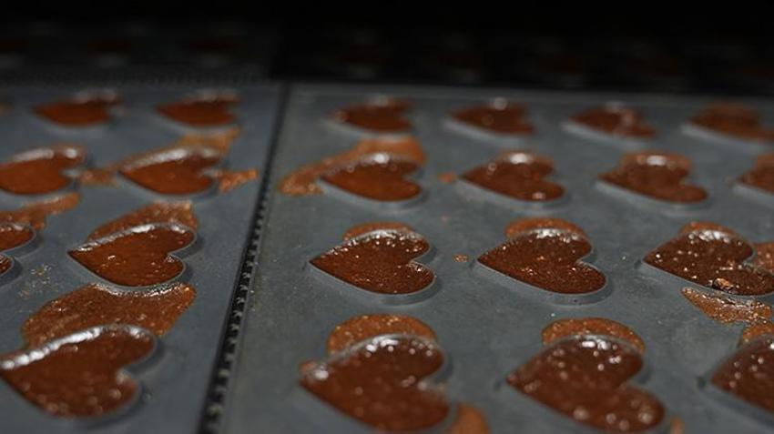 Paça çorbasından cips üretti! Bilim insanının ürettiği cips ve krakerler piyasaya damga vurdu