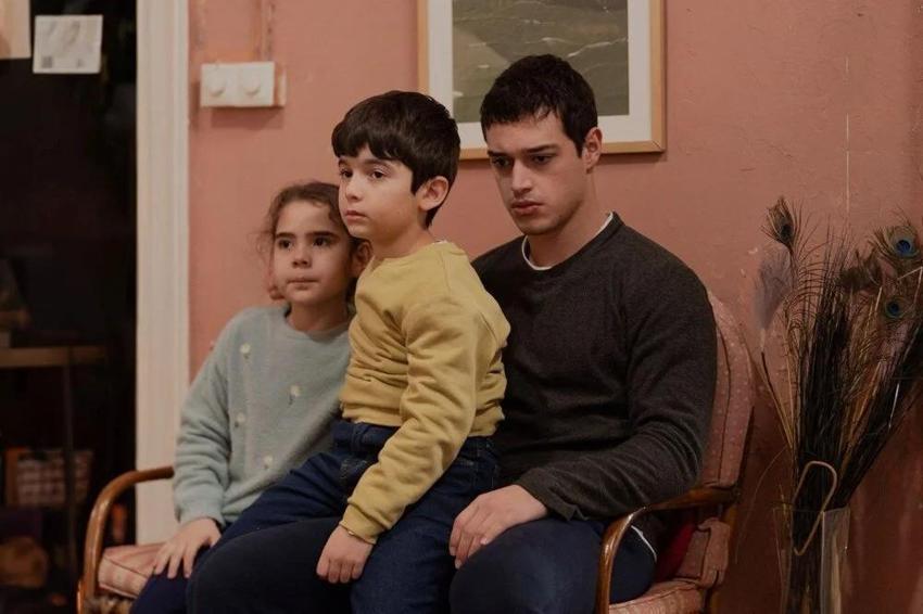 Azize'nin hayatı her adımda tehlikeye giriyor! Sahipsizler 11. bölümde neler olacak?