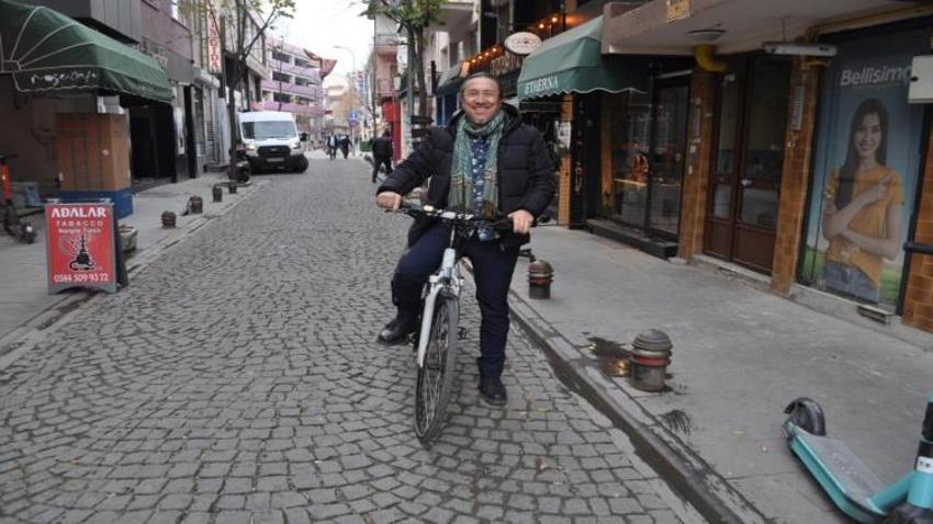60 yaşında pedal çevirerek sağlığını koruyor